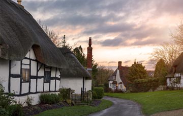 is Hinchley Wood thatch roofing popular